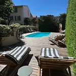 別荘 Bastide Le Petit Clos - Les 2 *