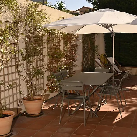 Bastide Le Petit Clos - Les 2 * Perpignano