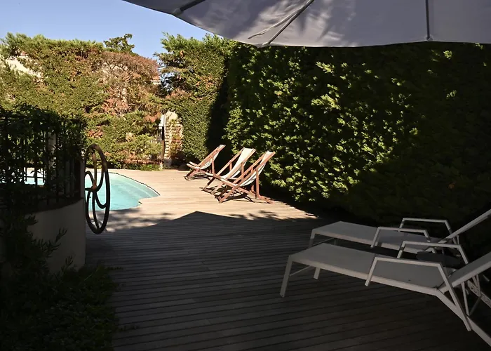 Bastide Le Petit Clos - Les 2 *